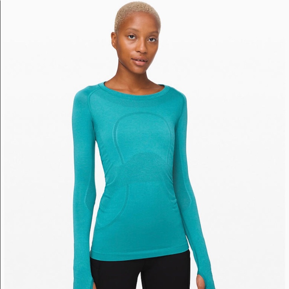 Lululemon swiftly teal workout shirt! Size 6